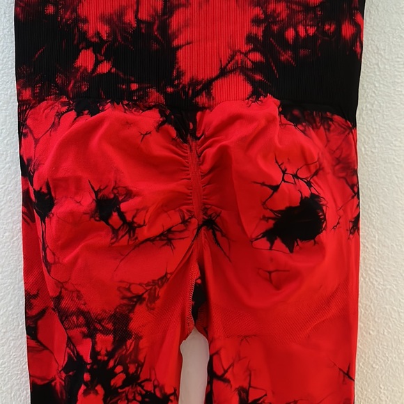 Workout Leggings - Picture 3 of 4